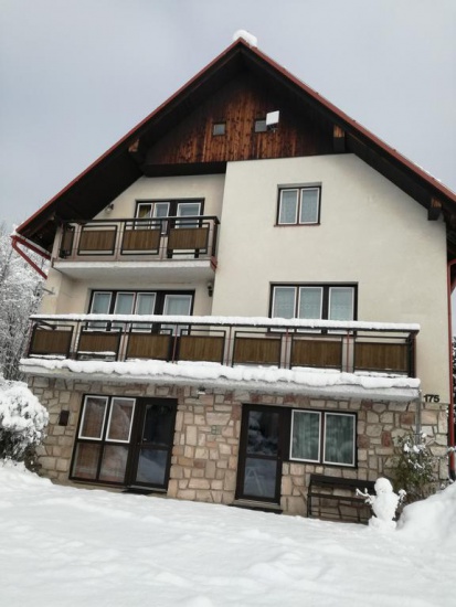 Chalupa  Slunen ern Hora