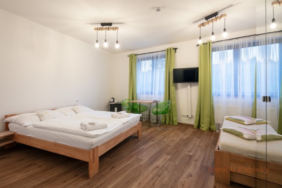 Foto: Jansk Lzn - U kabinky Hotel