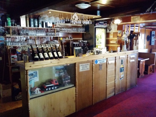 Foto: Jansk Lzn (ern Hora) - Pardubick Boudy ** Landhaus